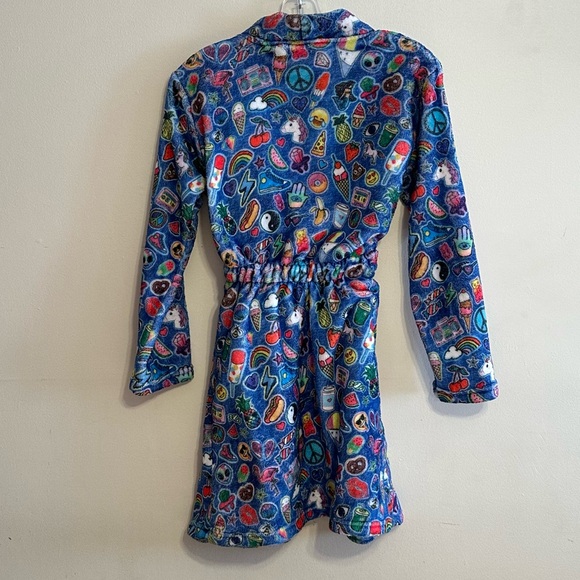 🦄Top Trenz🦄Fuzzy Robe🦄size 10-12 - Picture 5 of 7